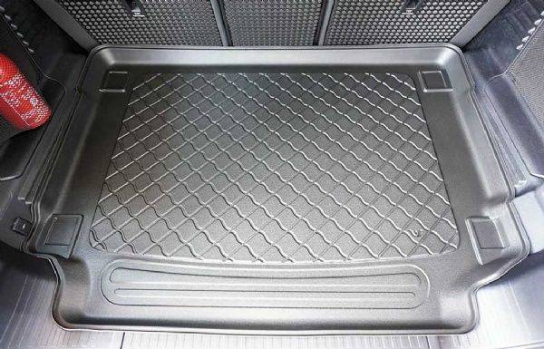 Land Rover Defender 110 2020 - Present - Moulded Boot Tray image 2