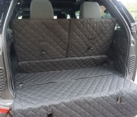 Landrover Discovery 5 (2020-2023) (7 Seater) Quilted Waterproof Boot Liner
