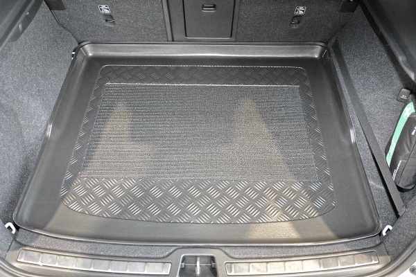 Volvo XC40 (2018 onwards) Moulded Boot Mat image 2